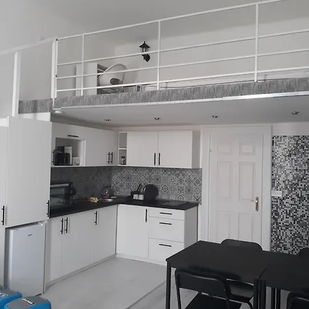 Downtown Sunrise Apartman *