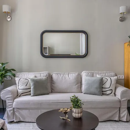 Charming Art Deco Style In The Heart Of *