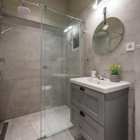 Charming Art Deco Style In The Heart Of Apartamento *