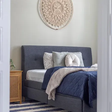 Charming Art Deco Style In The Heart Of