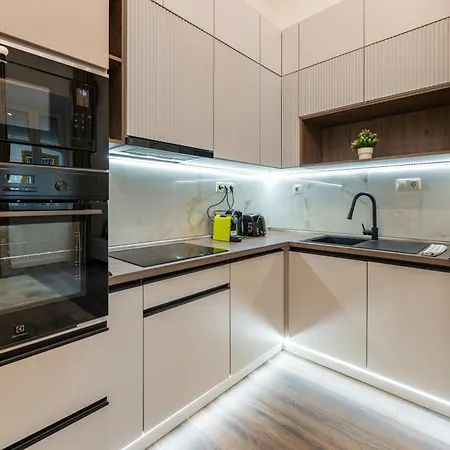 D52 Luxury Budapest