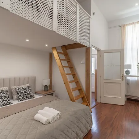 Apartment Deluxe And Cozy Center For 8ppl