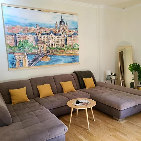 Oasis - Center * Budapest