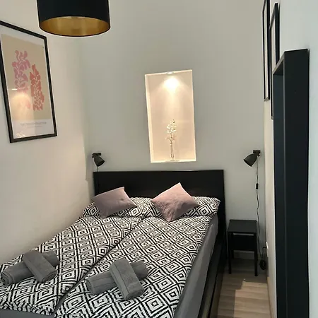 Ester Apartment