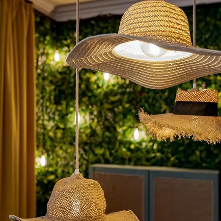 Jungle Aesthetics Downtown Aircon And Garage Parking Apartmán Budapešť