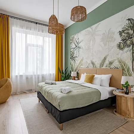 Apartment Jungle Aesthetics Downtown Aircon And Garage Parking Budapest