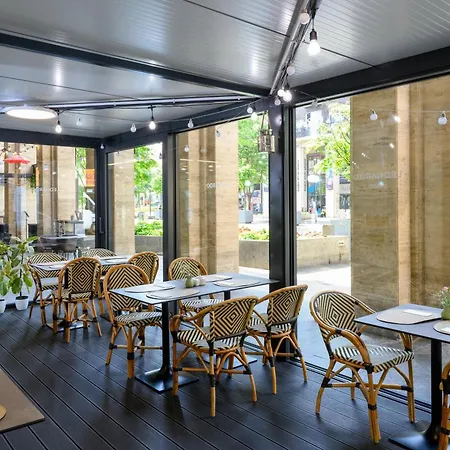 Leonardo Boutique M-square Budapeşte