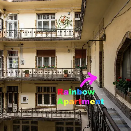 Rainbow Pearl At St Stephen' S Basilica Apartment Budapest