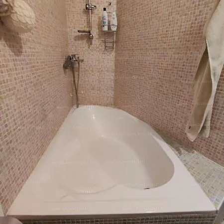 - Wesselenyi Pearl Apartment