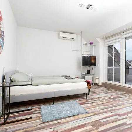 Marton Studio Apartment *