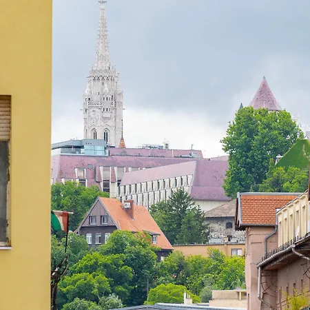 Apartment Szasz 2 Next To Buda Castle District *