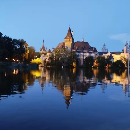 Free Parking, Balcony, Near To Park Budapest