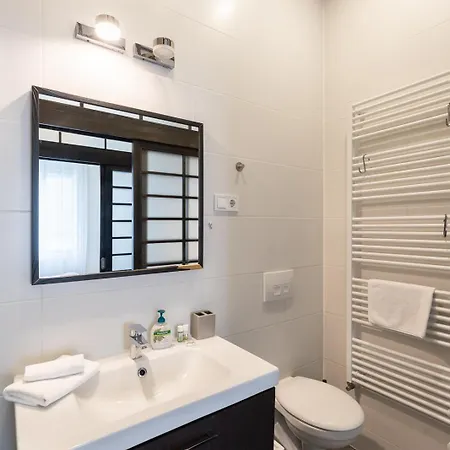 Bright Two-Bedroom Home By The New York Palace * Budapest