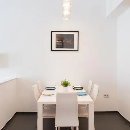 Bright Two-Bedroom Home By The New York Palace Apartment Budapest
