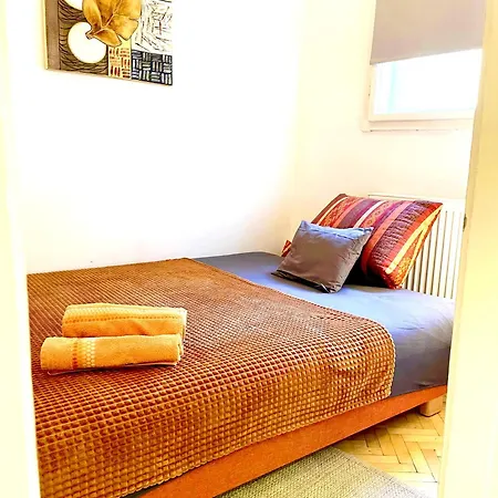 Daire Orange Pearl 3 Next To Danube