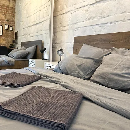 Apartment Urban With Private Garden Near Andrassy Budapest