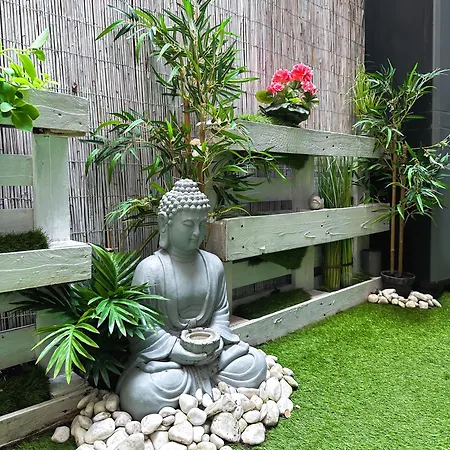 Urban With Private Garden Near Andrassy Apartment Budapest