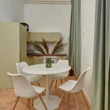 Lovely 3 Bedrooms In The Jewish Quarter Budapest