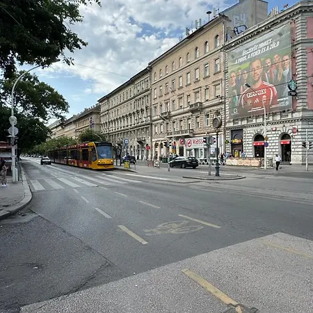 Appartement The 5-bedroom Downtown Boedapest