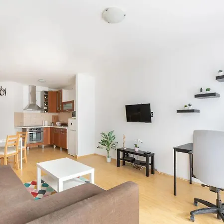 Apartment Private Office Near Keleti