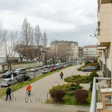 Private Office Near Keleti