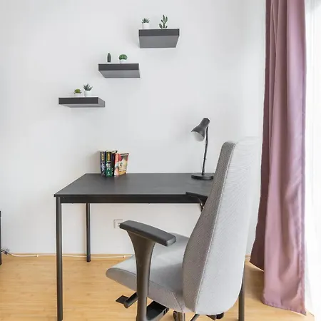 Private Office Near Keleti Apartment