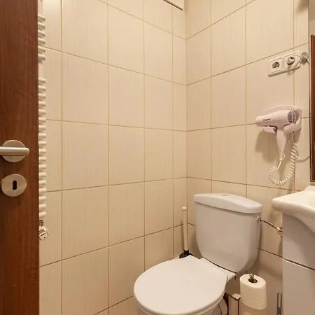 Apartment Private Office Near Keleti