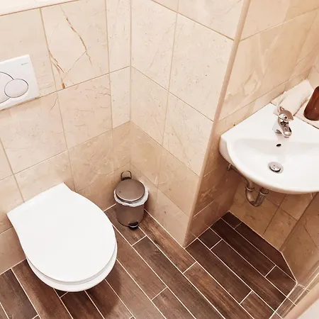 Apartment Liszt With Balcony And Garage Available -symphony 1 Budapest