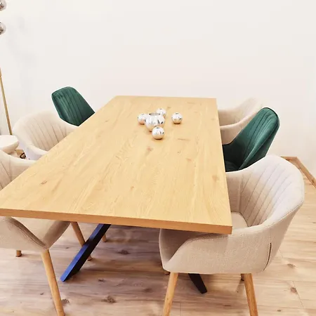 Liszt With Balcony And Garage Available -symphony 1 Apartment *