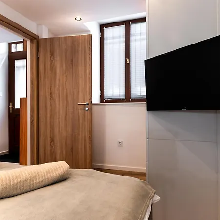 Downtown By Stlcz Apartament *
