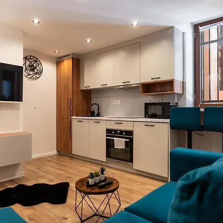 Downtown By Stlcz Apartament *