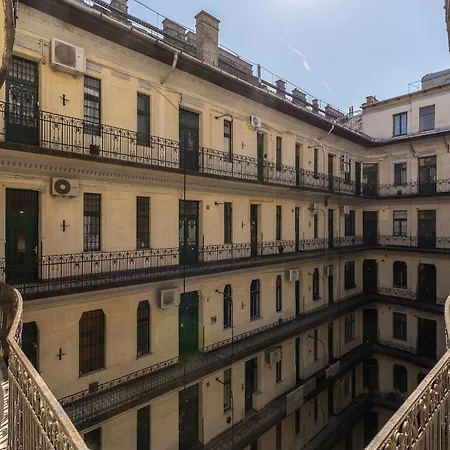 The Urban Heaven Apartment