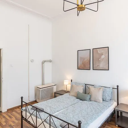Apartment The Urban Heaven *