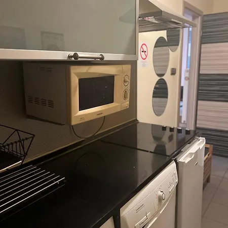 Mechwart Groves Speciality Apartment