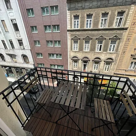 Center 2, Cozy And Modern 2br In The Center * Budapešť