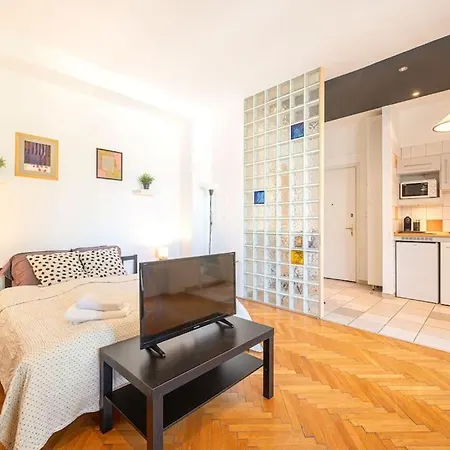 Cozy Comfort Near The Market Apartment Budapest