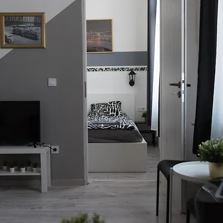 Downtown Sunrise Apartman *