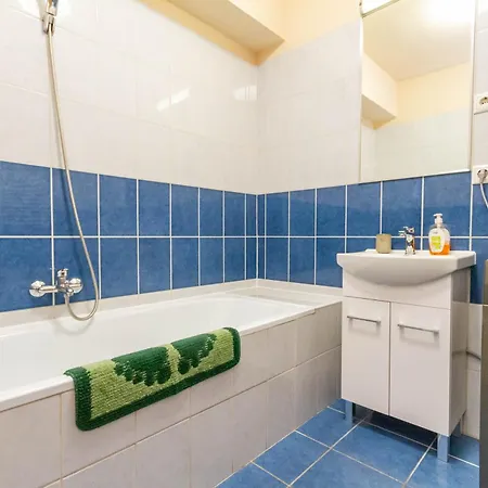 Modern Comfort In Jozsef Street By Nw Apartment
