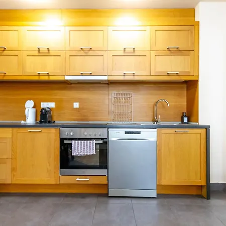 Apartment Modern Comfort In Jozsef Street By Nw Budapest