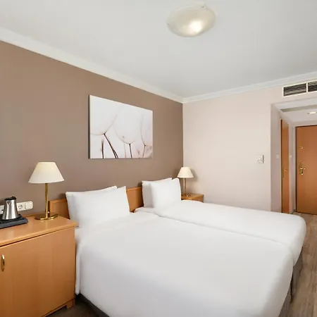 Danubius Arena 4* Budapest