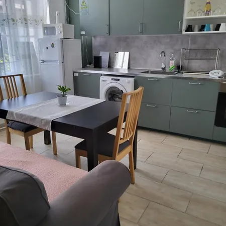 Vendégház Casa Nora *