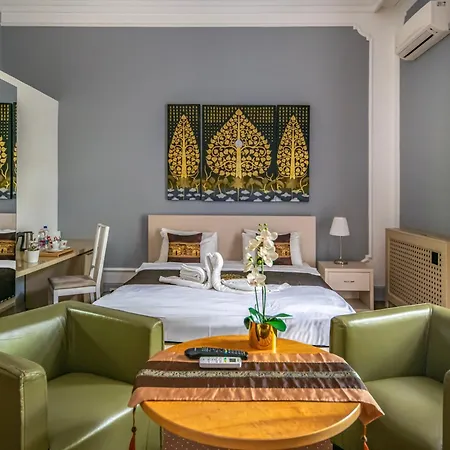 Andrassy Thai 3*