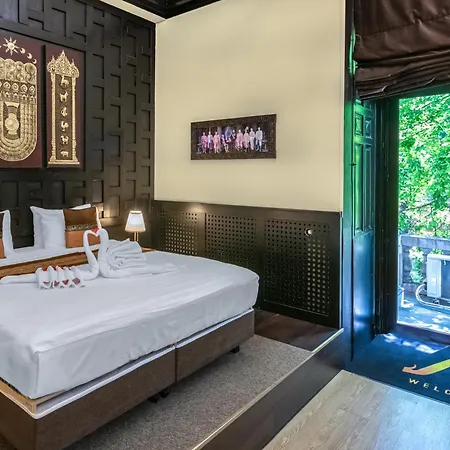 Andrassy Thai 3* Budapest