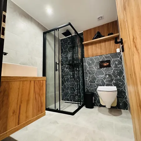 Apartment G15 Centre Stylish Flat *