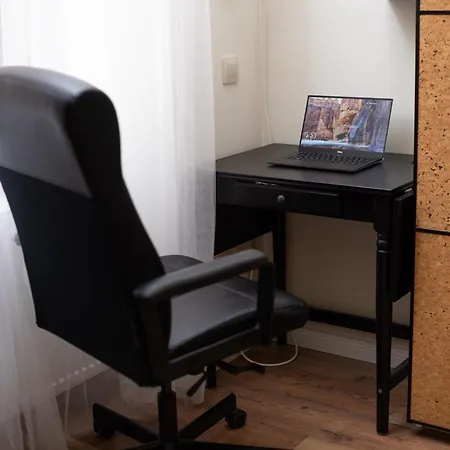 Vintage Loft - Free Private Parking - Metro - Tram - Ac *