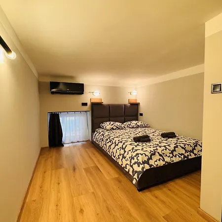 G15 Centre Stylish Flat Budapest