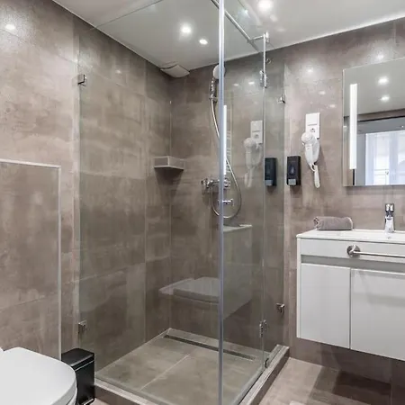 Apartment Larina *
