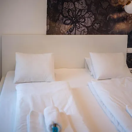 Apartment Free Parking Rooftop 4ppl Budapest