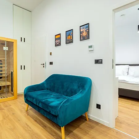 Deluxe4 With 2 Next To The Synagogue Free Air Conditioner, Sauna *