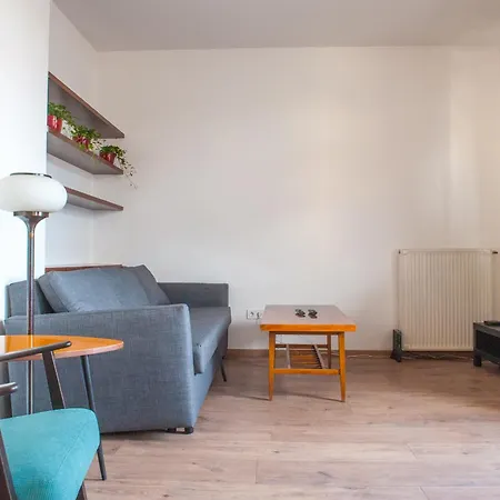Apartment Spacious 2 Story Loft W Balcony Near Opera, Andrassy